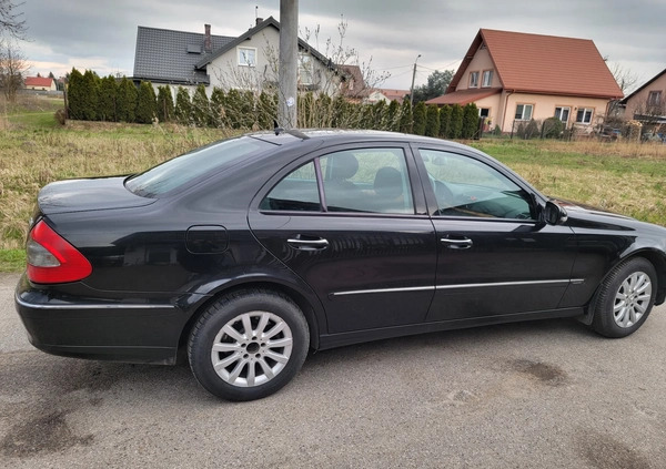 Mercedes-Benz Klasa E cena 18000 przebieg: 414692, rok produkcji 2006 z Tłuszcz małe 79